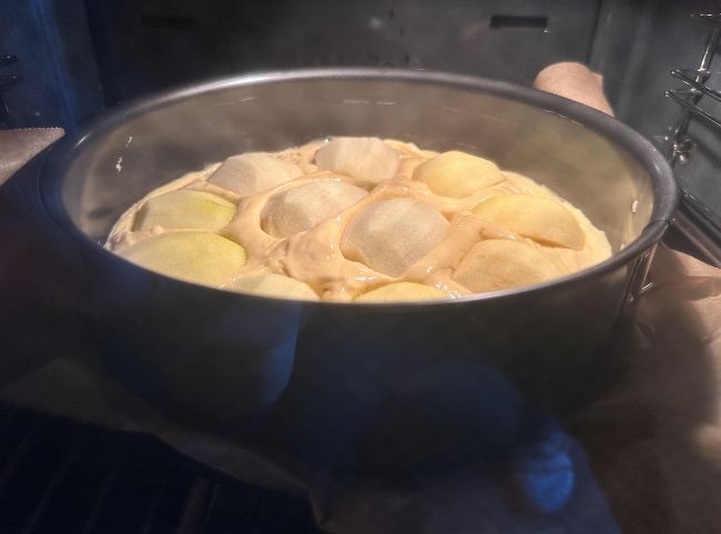 Versunkener Apfelkuchen einfach backen Versunkener Apfelkuchen einfach backen