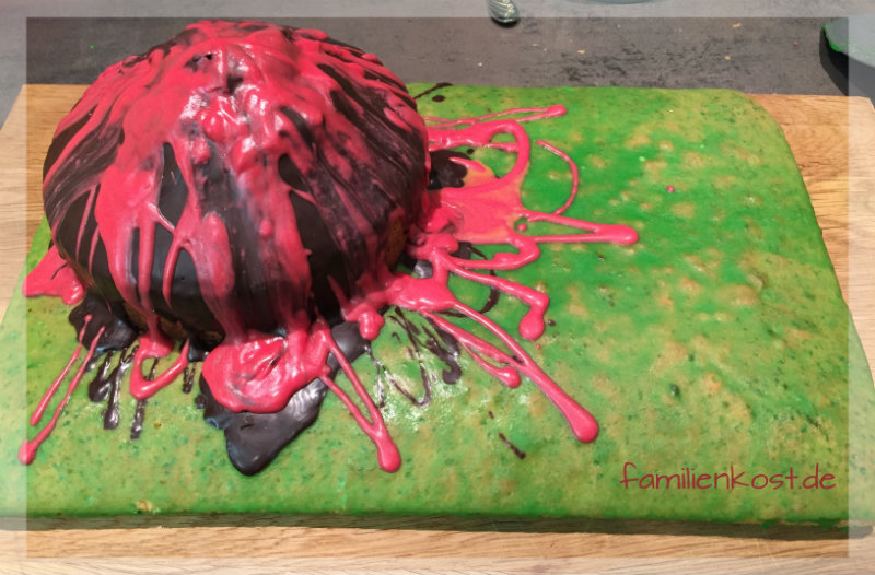 Vulkan Kuchen zur Dinoparty Vulkan Kuchen zur Dinoparty