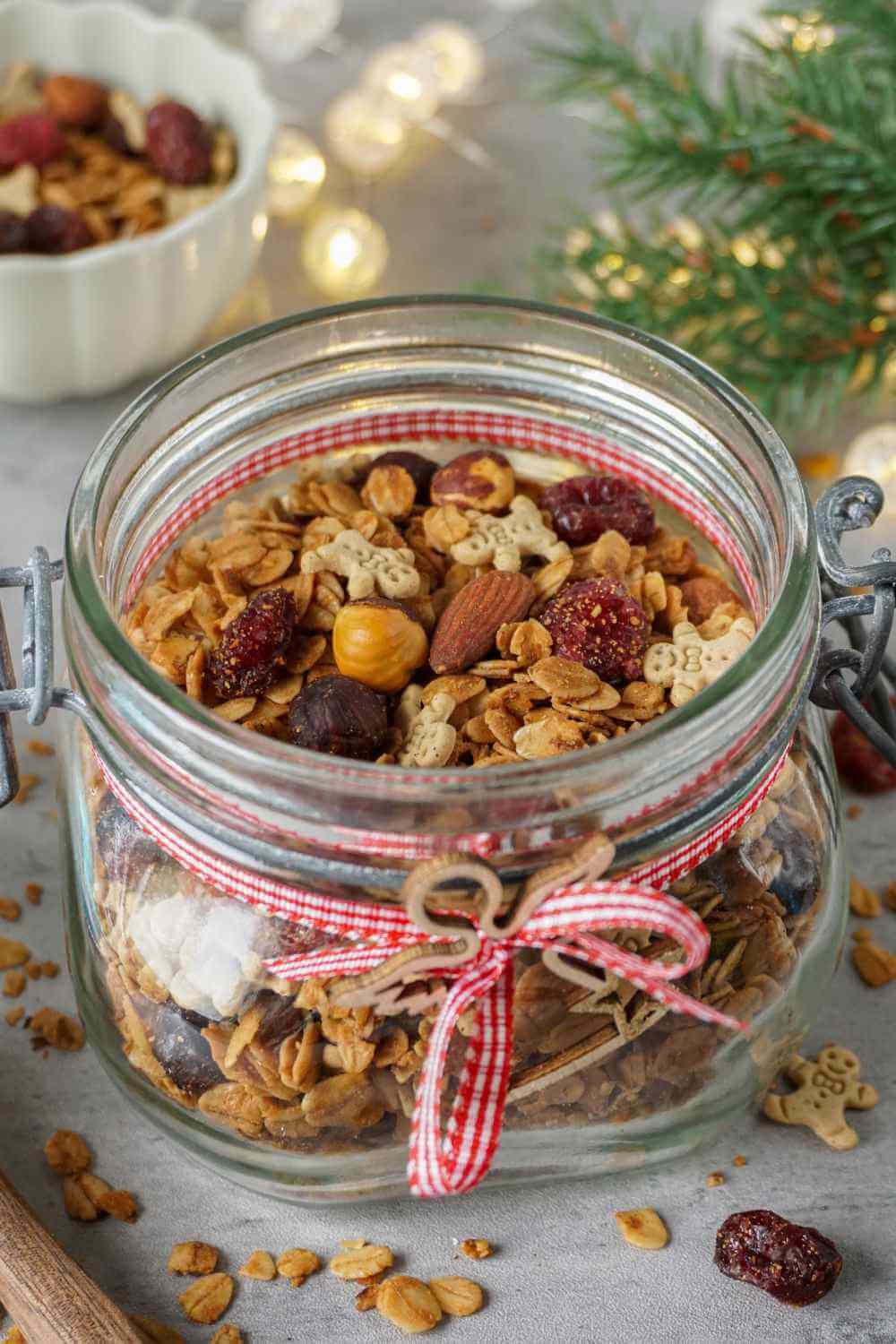 Weihnachtsgranola im Glas verschenken Weihnachtsgranola im Glas verschenken