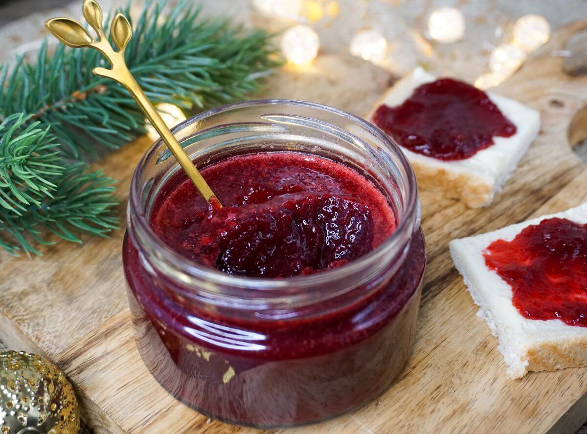 Weihnachtsmarmelade Apfel-Kirsch mit Zimt