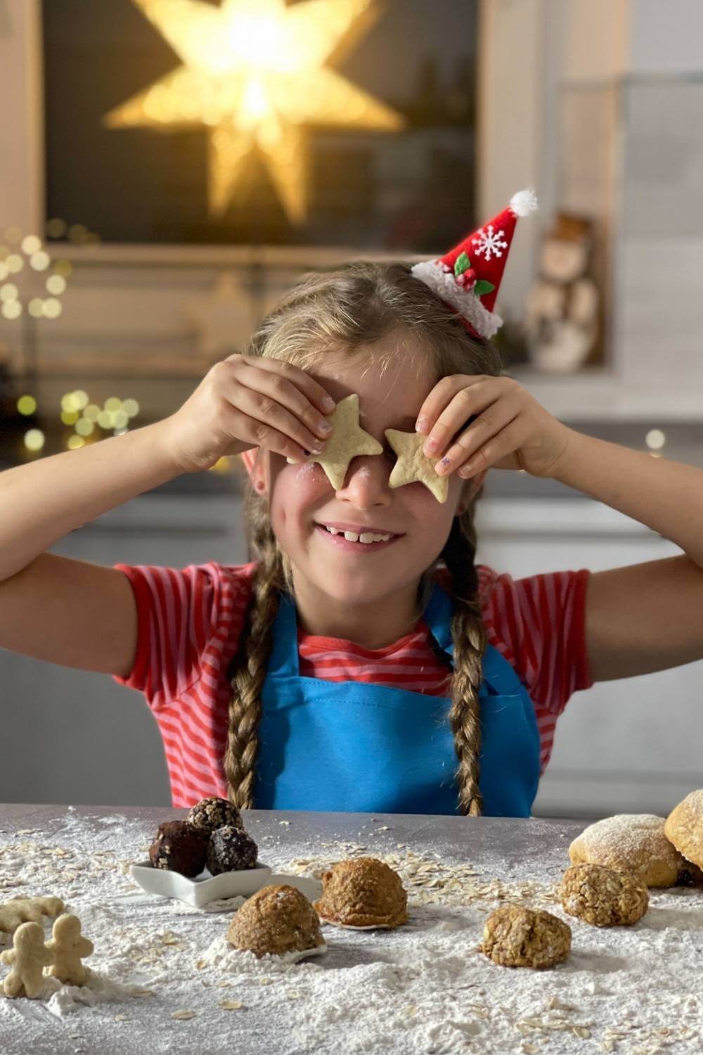 Weihnachtsplätzchen backen Kinder Weihnachtsplätzchen backen Kinder