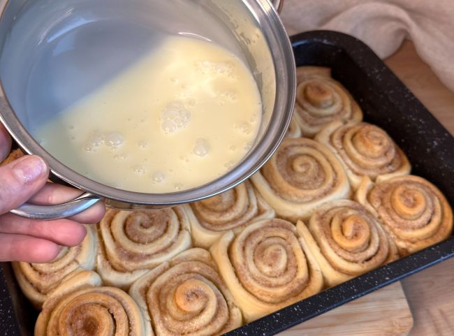 Zimtschnecken mit Guss Zimtschnecken mit Guss