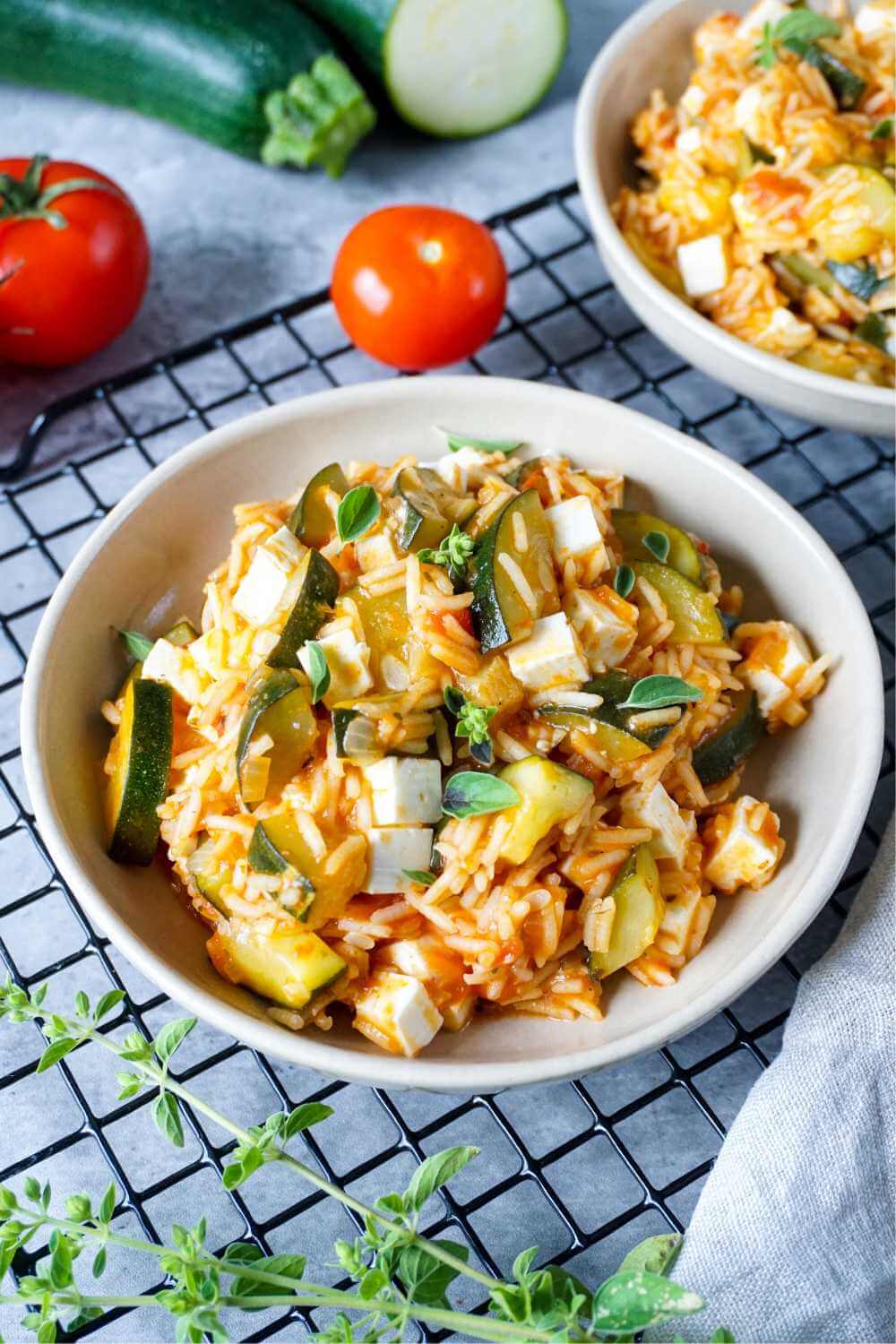 Zucchini-Reis-Pfanne mit Feta Zucchini-Reis-Pfanne mit Feta