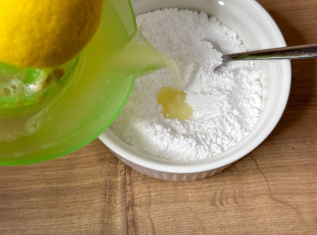 Zuckerguss - Zitronensaft Zuckerguss - Zitronensaft
